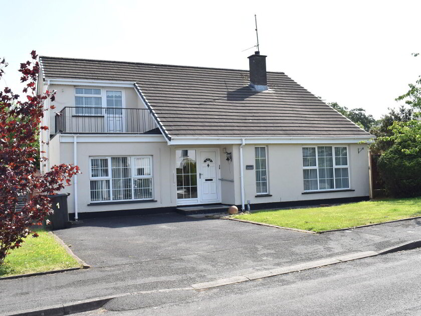 Photo 1 of 1 Hedingham, Moira