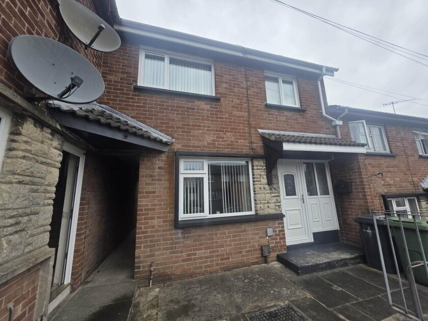 Photo 1 of 4 Orangefield Close, Armagh