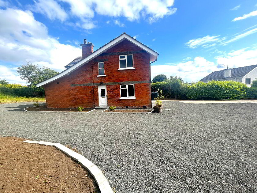 27 Station Road,Randlstown,Antrim,BT41 2AE