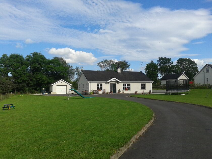 Photo 1 of 75 Derrynacross Road, Belleek
