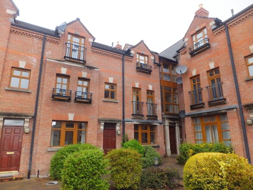 Photo 1 of 9 The Cloisters, University Avenue, Belfast