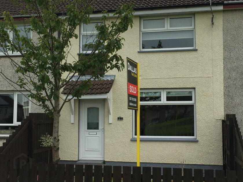 Photo 1 of 27 Ballygallin Park, Coleraine