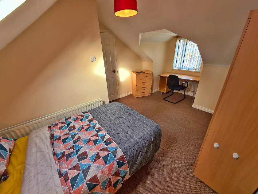 Photo 1 of En-Suite Room 4, 44 Rathcoole Street, Lisburn Road, Belfast