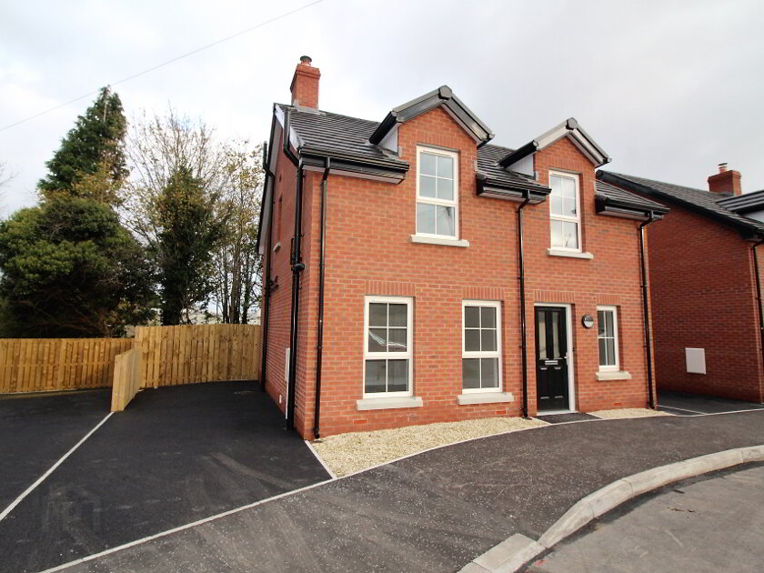 Photo 1 of 2a Llewellyn Drive, Lisburn