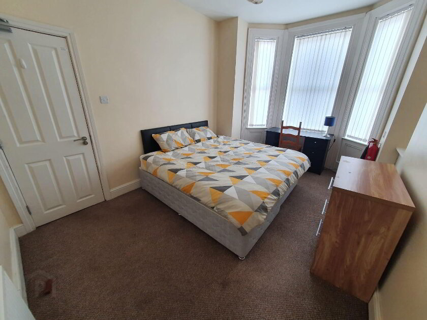 Photo 1 of Tates Avenue, Room 3, R1 & R2. All Bills Included, Belfast