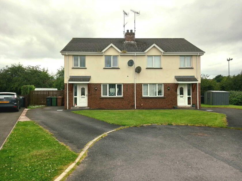 Photo 1 of 35 Navan Court, Armagh