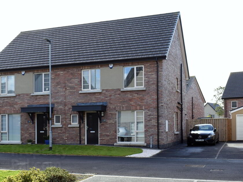 Photo 1 of 16 Woodbrook Grove, Lisburn