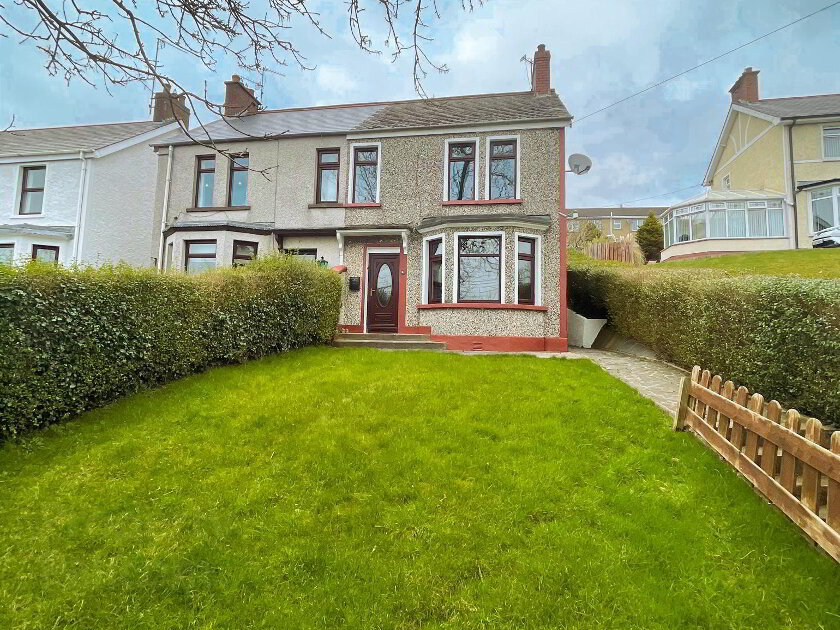 Photo 1 of 31 Hillsborough Road, Dromore