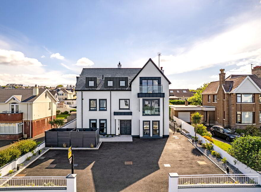 Strand Road, Portstewart, Strand Road, Portstewart
