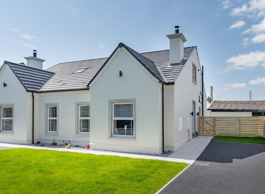 Glenavon Avenue, Glenavon Lane, Lurgan photo