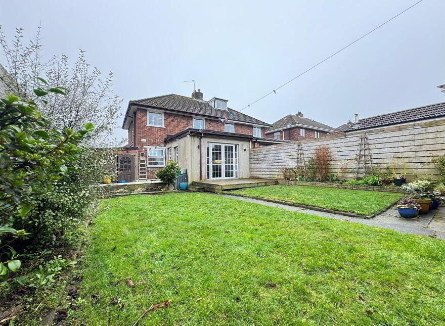 1 Glebecoole Drive, Glengormley, Newtownabbey, BT36 6HZ