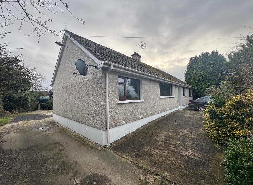 103a Donnybrewer Road, Eglinton, Derry, BT47 3PE photo