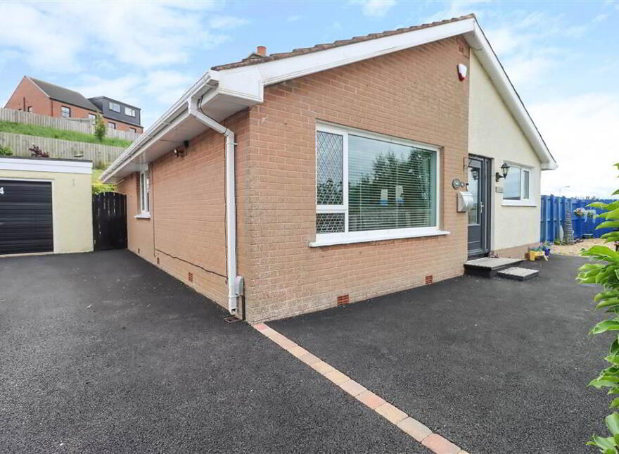4 Woodcroft Rise, Belfast, BT5 7PP photo
