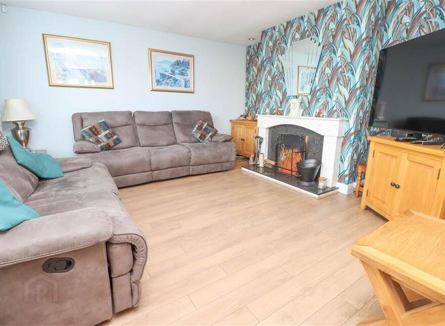 4 Woodcroft Rise, Belfast, BT5 7PP