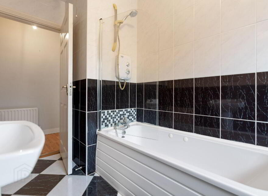 3 Riverview, Kanturk