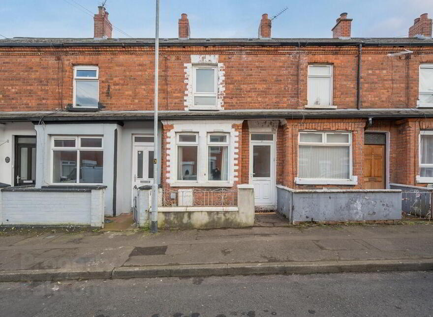 27 Heatherbell Street, Belfast, BT5 4SP photo