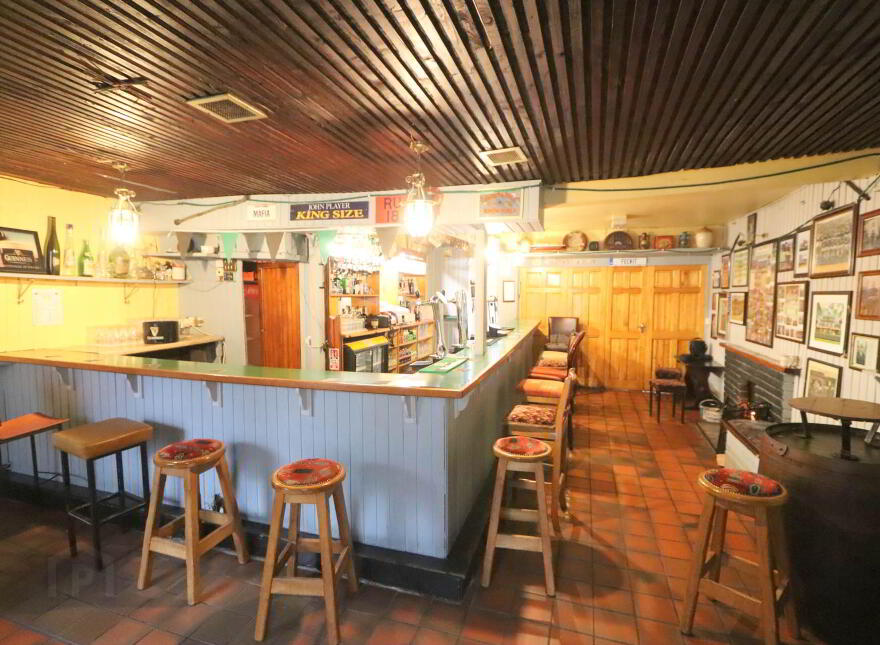 Denny A`s Bar, Main Street, Ballingarry