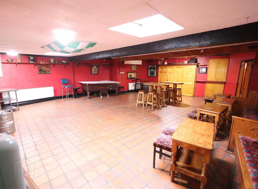 Denny A`s Bar, Main Street, Ballingarry