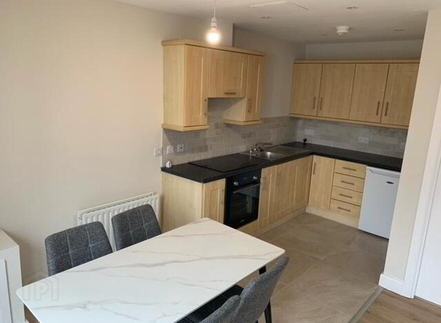 510 College Court Central, Belfast, BT1 6BZ