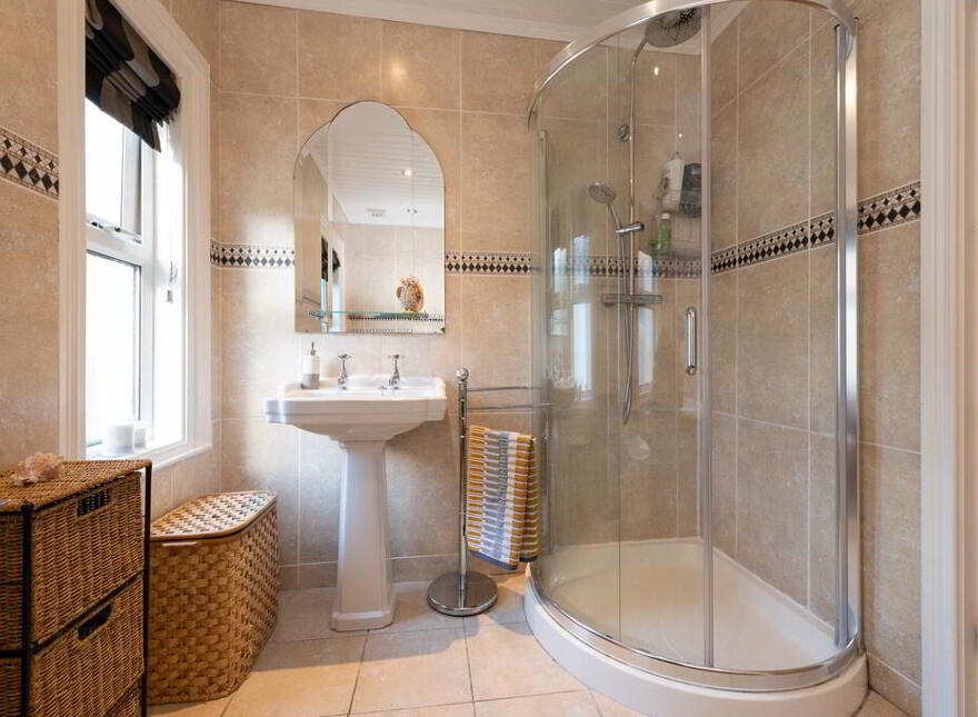 276 Upper Road, Greenisland, Carrickfergus, BT38 8PN