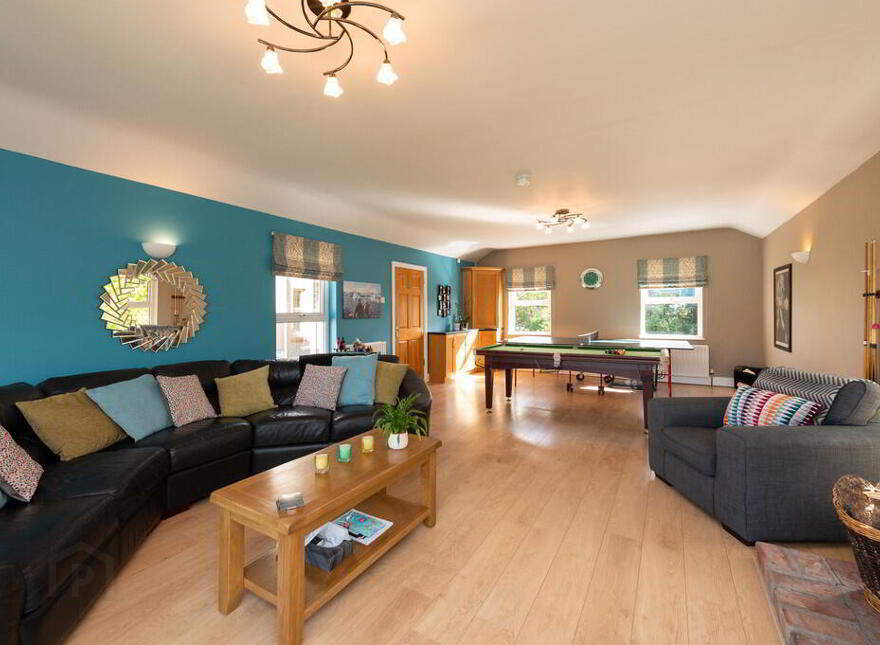 276 Upper Road, Greenisland, Carrickfergus, BT38 8PN