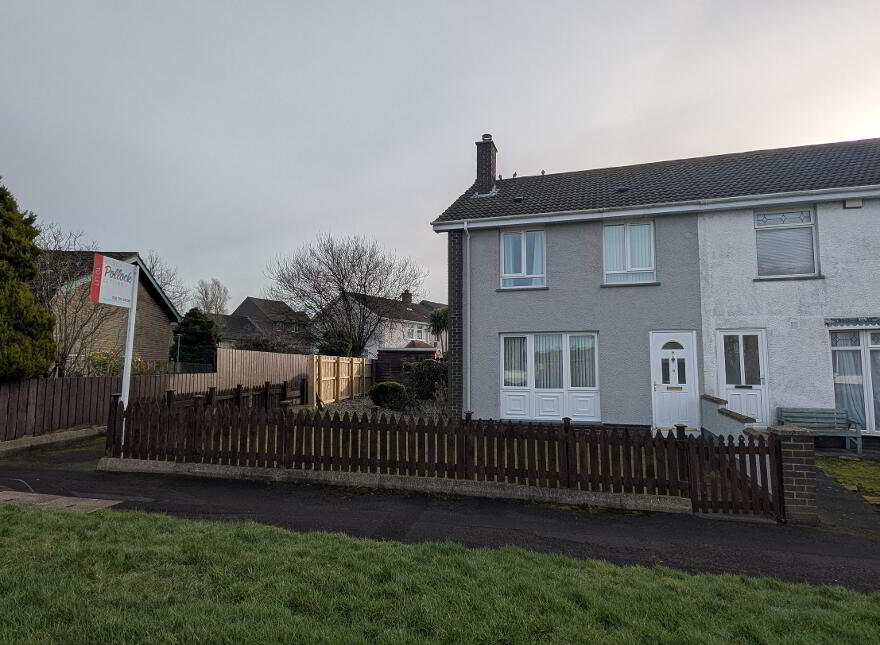 19 Kingsbury Gardens, Coleraine, BT52 2JE photo