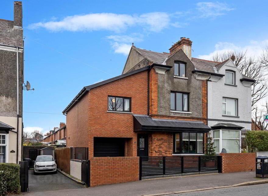 42 Bloomfield Road, Belfast, BT5 5LT photo