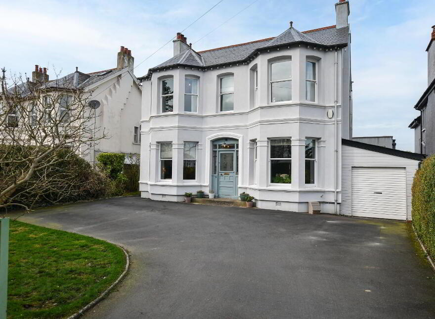 24 Farnham Park, Bangor, BT20 3SR photo