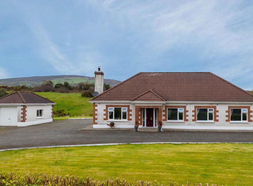 Coolbawn, Ballinagh, Corlismore, H12HK10 photo