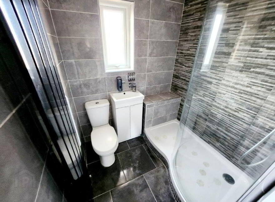 75 Sunningdale Park, Cavehill Road, North Belfast, BT14 6RY