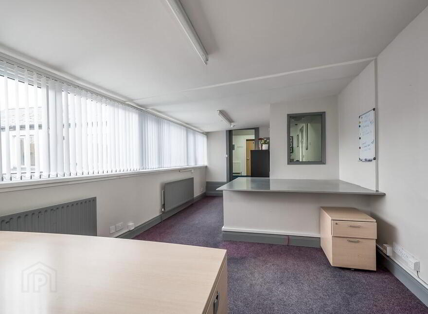 Unit B, 186 Kingsway, Dunmurry, Belfast, BT17 9RZ