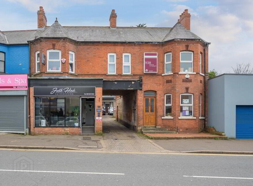 Unit B, 186 Kingsway, Dunmurry, Belfast, BT17 9RZ