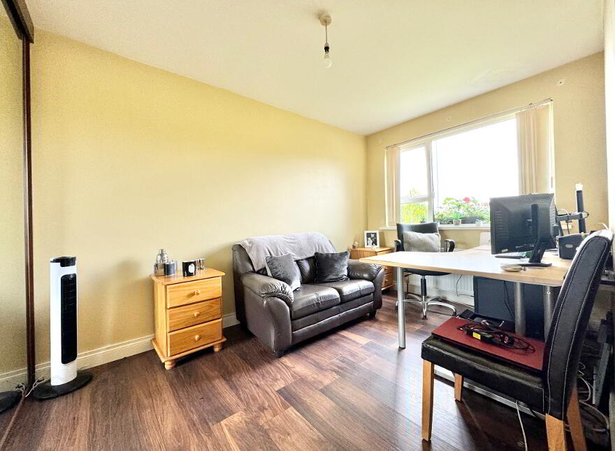 36 Lisanelly Park, Omagh, BT79 7DE