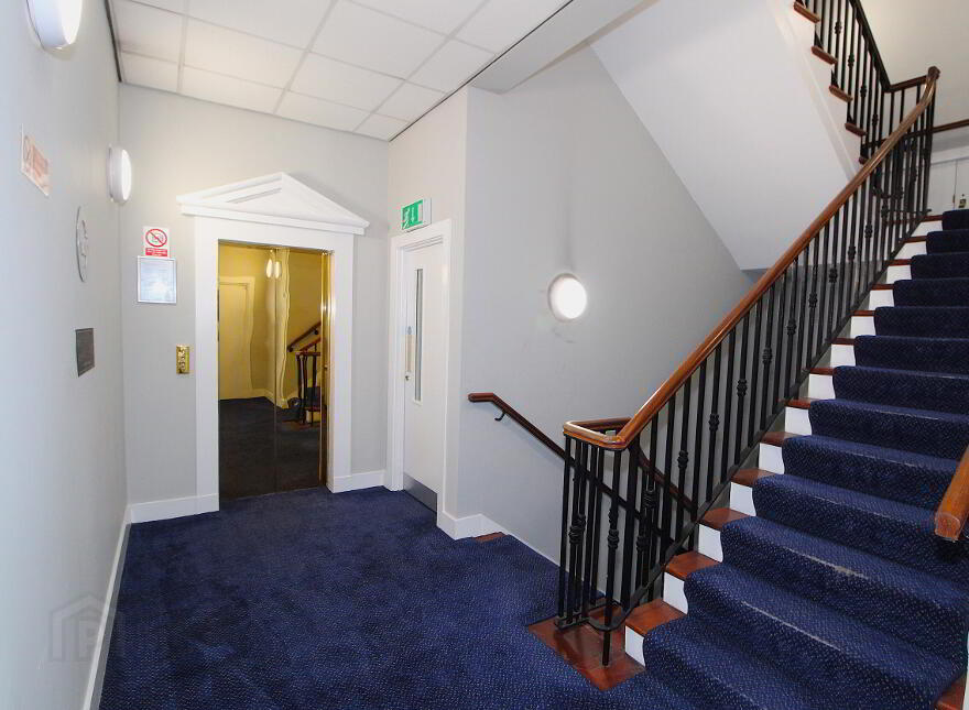 42 Lisburn Square, Lisburn, BT28 1TS