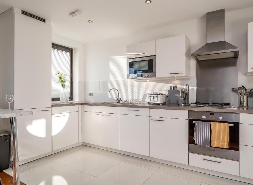 Apt 33, 2 Ulster Street, Belfast, BT1 3ES