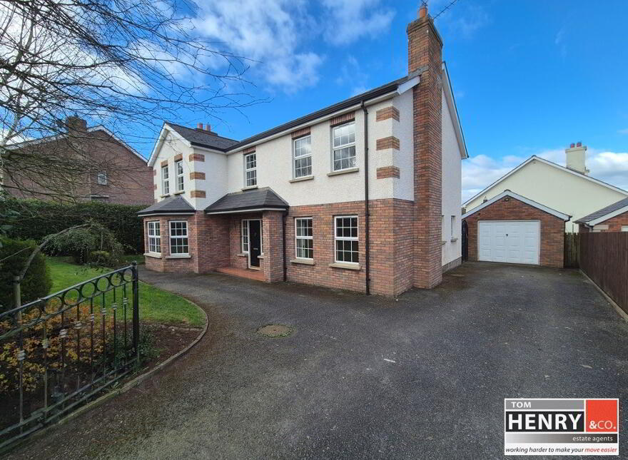 39 Castleview Heights, Mullaghmore Road, Dungannon, BT70 1TT photo