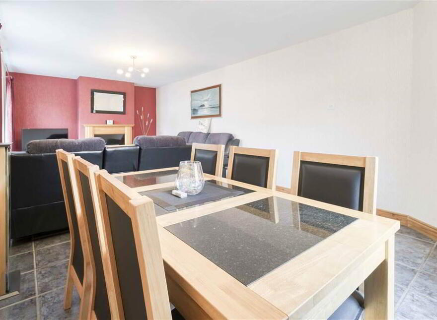 1 Molyneaux Walk, Lisburn, BT28 2XW