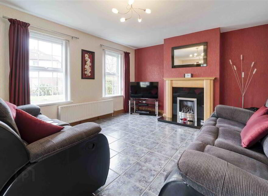 1 Molyneaux Walk, Lisburn, BT28 2XW