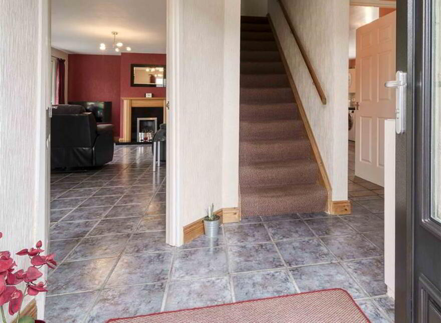 1 Molyneaux Walk, Lisburn, BT28 2XW