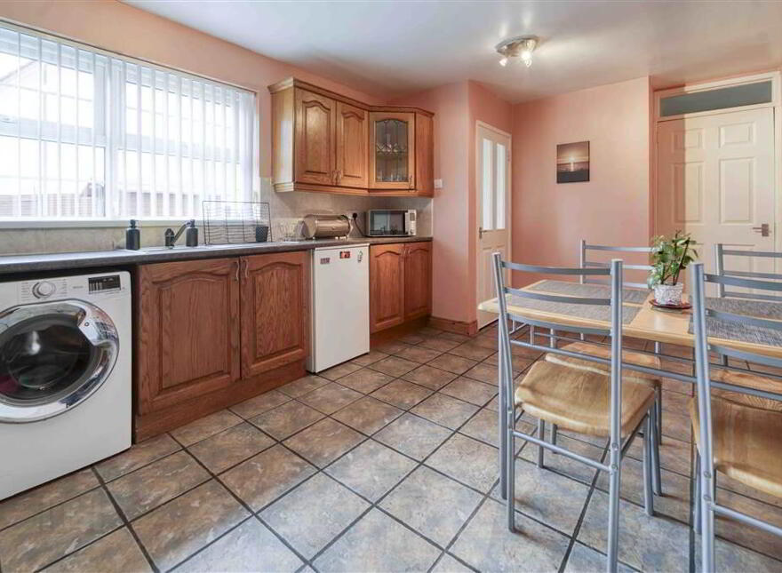 1 Molyneaux Walk, Lisburn, BT28 2XW