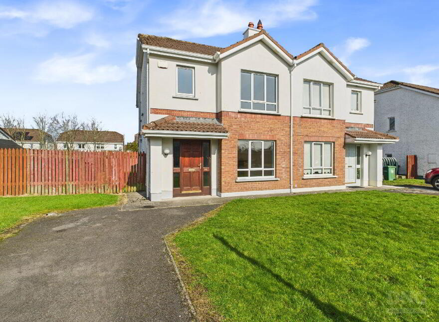 102 Clonminch Wood, Tullamore, R35R414 photo