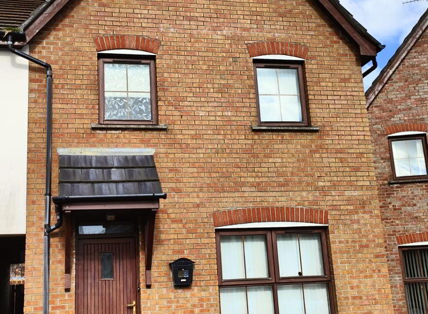 63 Grange Meadows, Kilkeel, BT34 4GZ photo