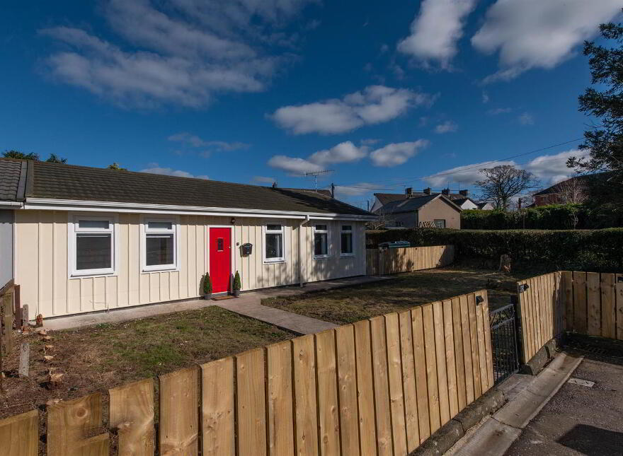 12 Huntly Bungalows, Banbridge, BT32 3BW photo