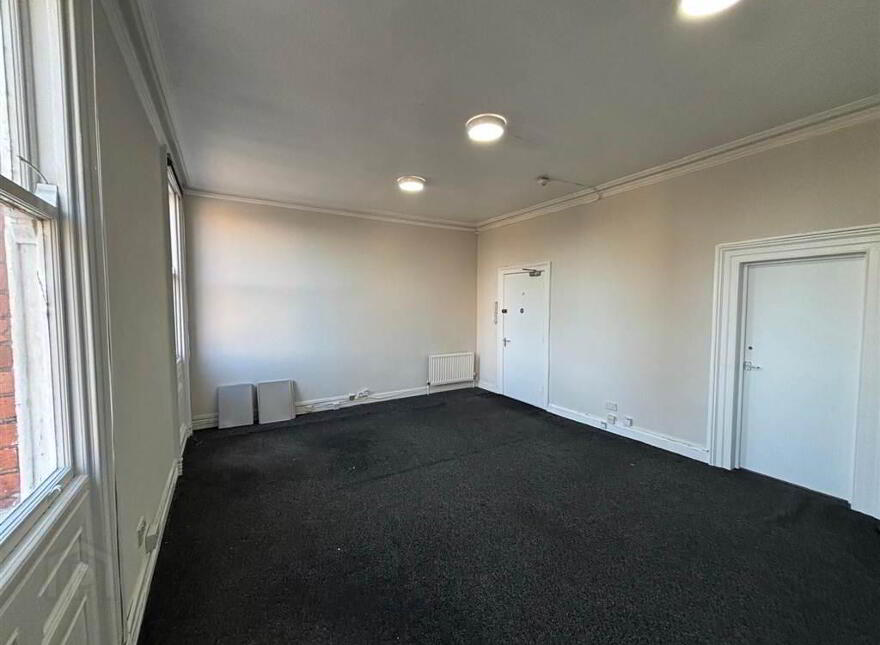 44-46 Elmwood House Business Centre, Elmwood Avenue - Su, 201 44-46 El...Belfast, BT9 6AZ