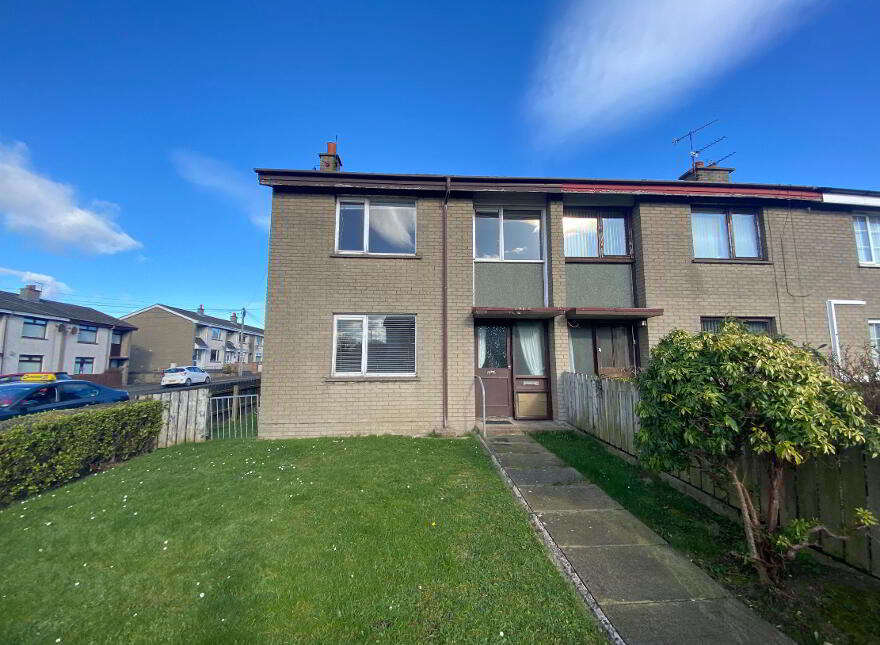 17 Dobbs Park, Carrickfergus, BT38 8DF photo