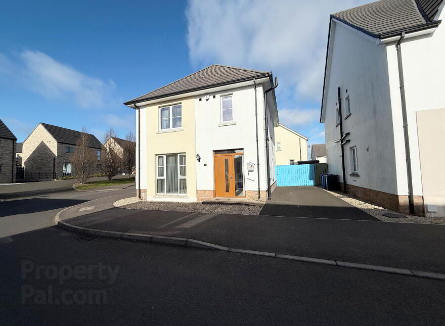 12 Lakeside Court, Coleraine, BT52 2FP photo