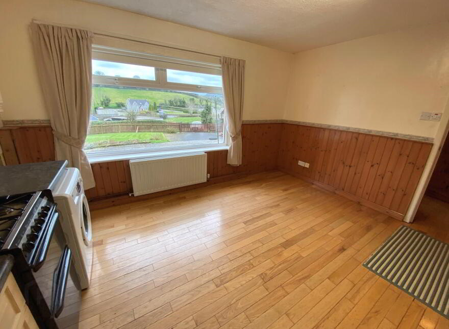 14 Downpatrick Road, Ballynahinch, BT24 8SH