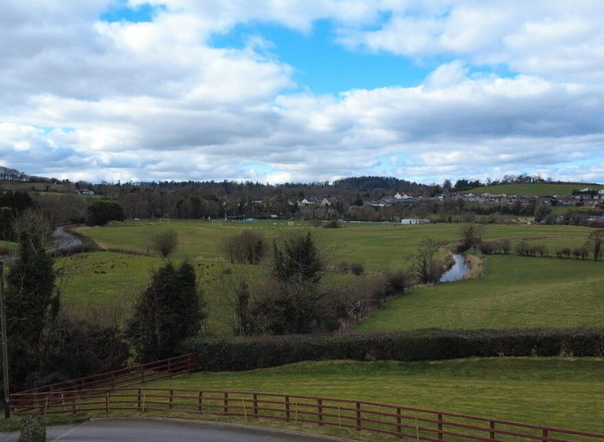 14 Downpatrick Road, Ballynahinch, BT24 8SH