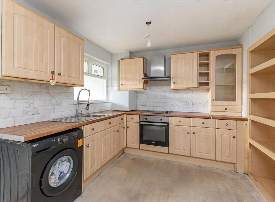 135 Dunclug Gardens, Ballymena, BT43 6NP