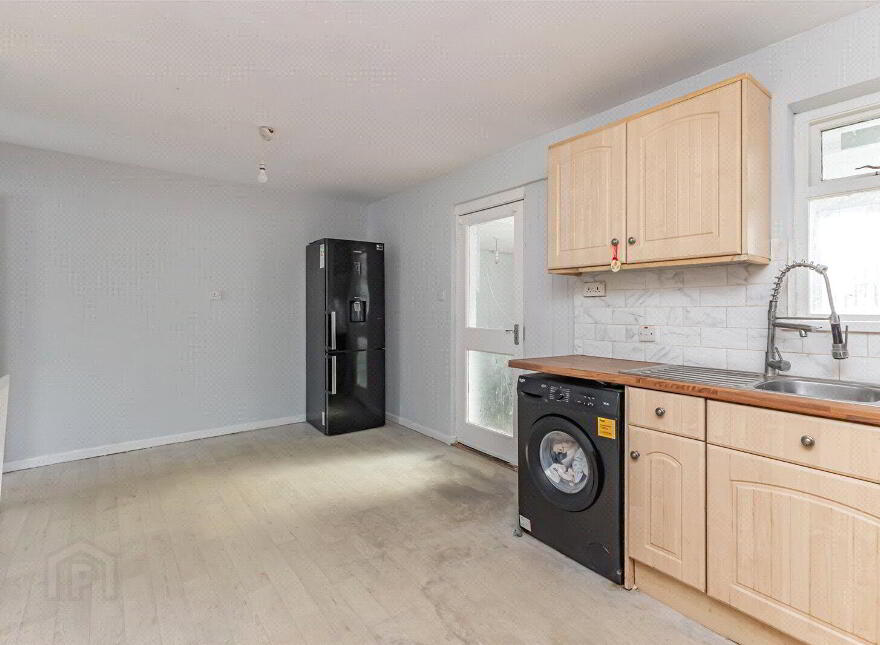 135 Dunclug Gardens, Ballymena, BT43 6NP